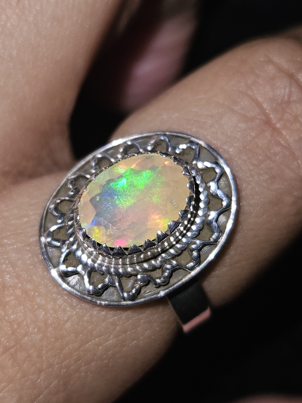 925S Ethopian Fire Opal Ring - Iridescent Multicolor Opal